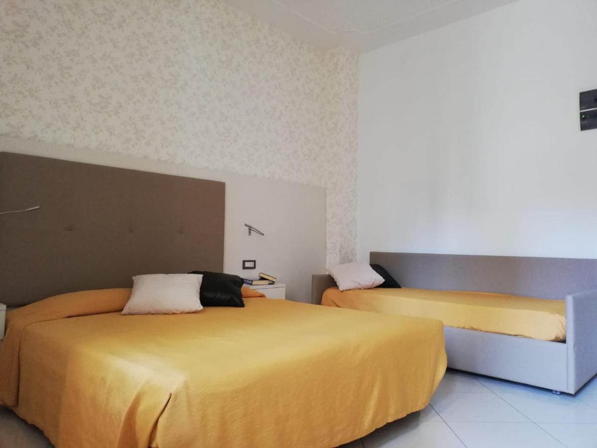 Hotel Metropol Sottomarina Luaran gambar