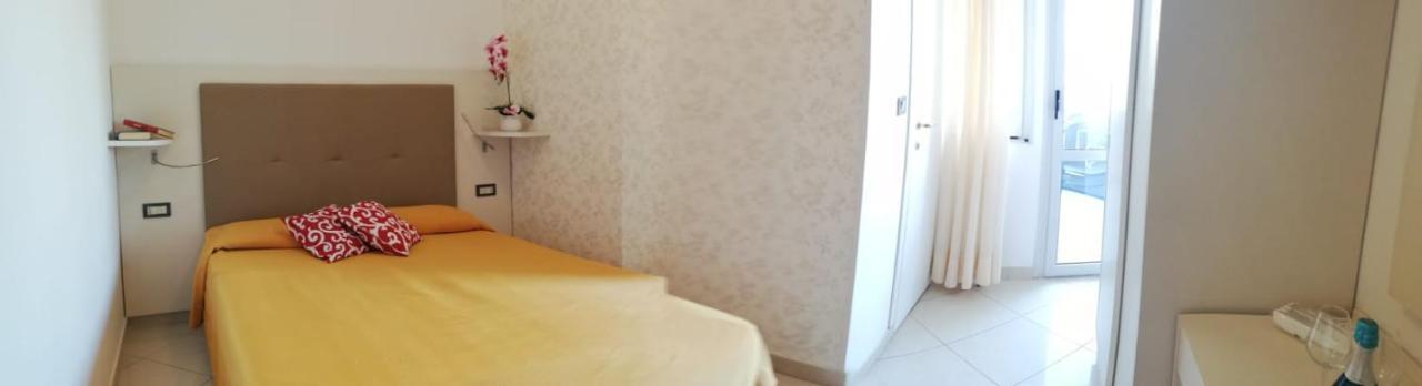 Hotel Metropol Sottomarina Luaran gambar