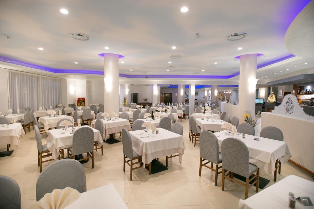 Hotel Metropol Sottomarina Luaran gambar