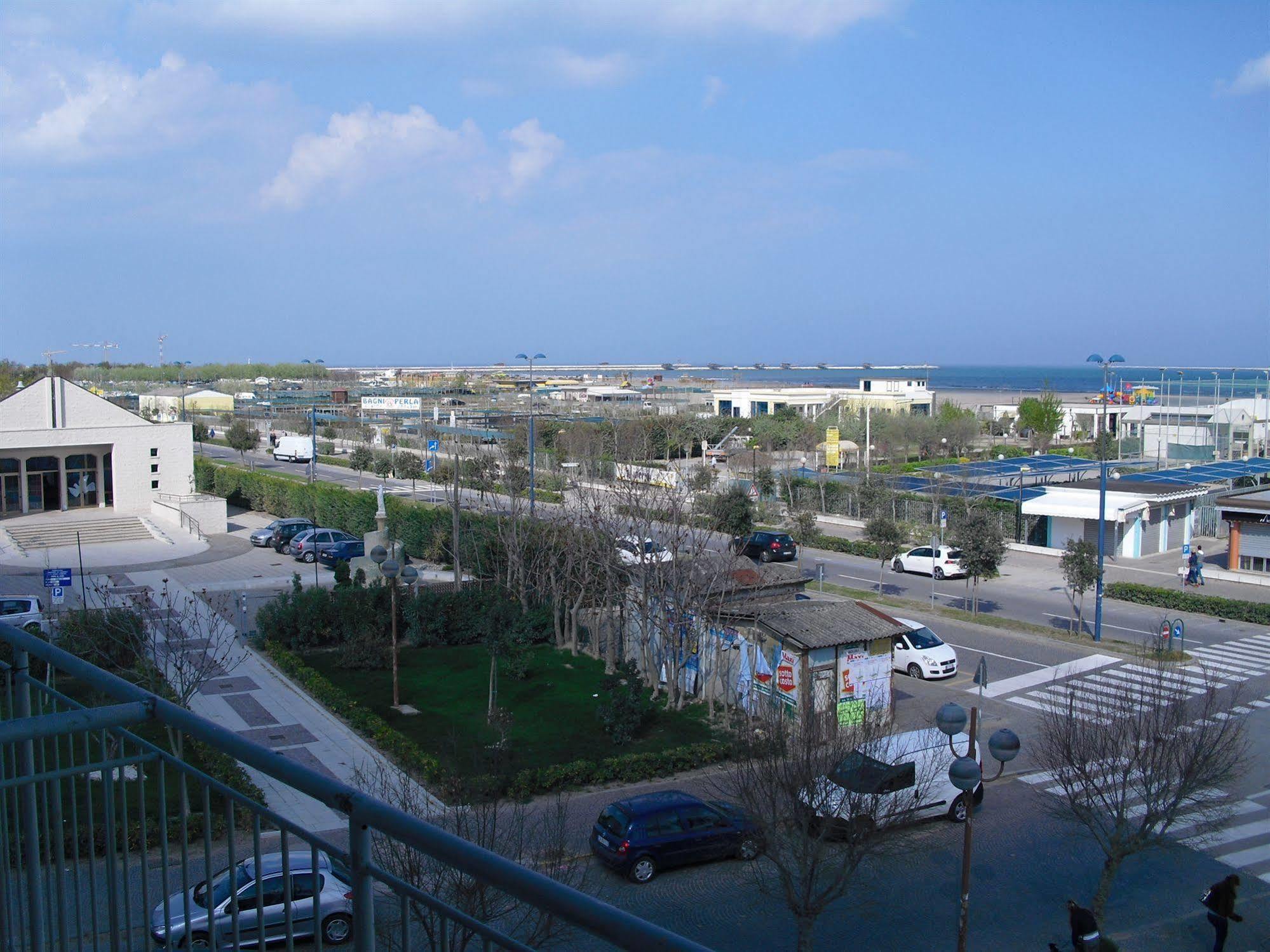 Hotel Metropol Sottomarina Luaran gambar