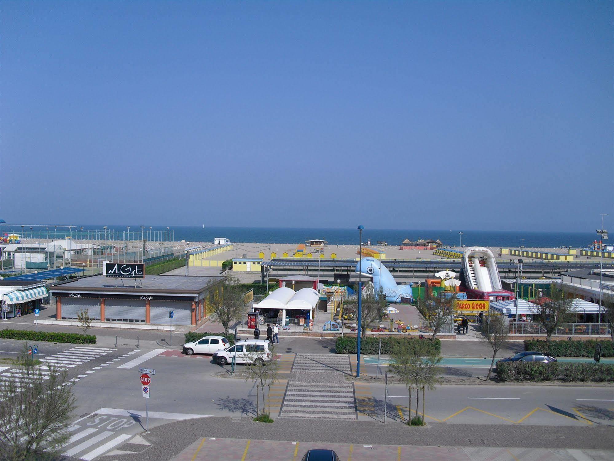 Hotel Metropol Sottomarina Luaran gambar